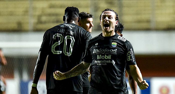 HT: Persib Berpesta di Babak Pertama
